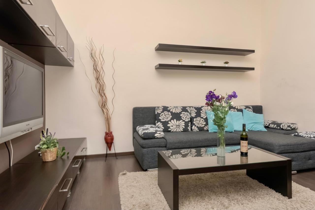 Corvina Apartment Budapest With Free Private Parking Eksteriør bilde