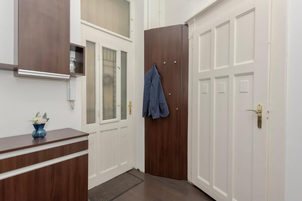 Corvina Apartment Budapest With Free Private Parking Eksteriør bilde