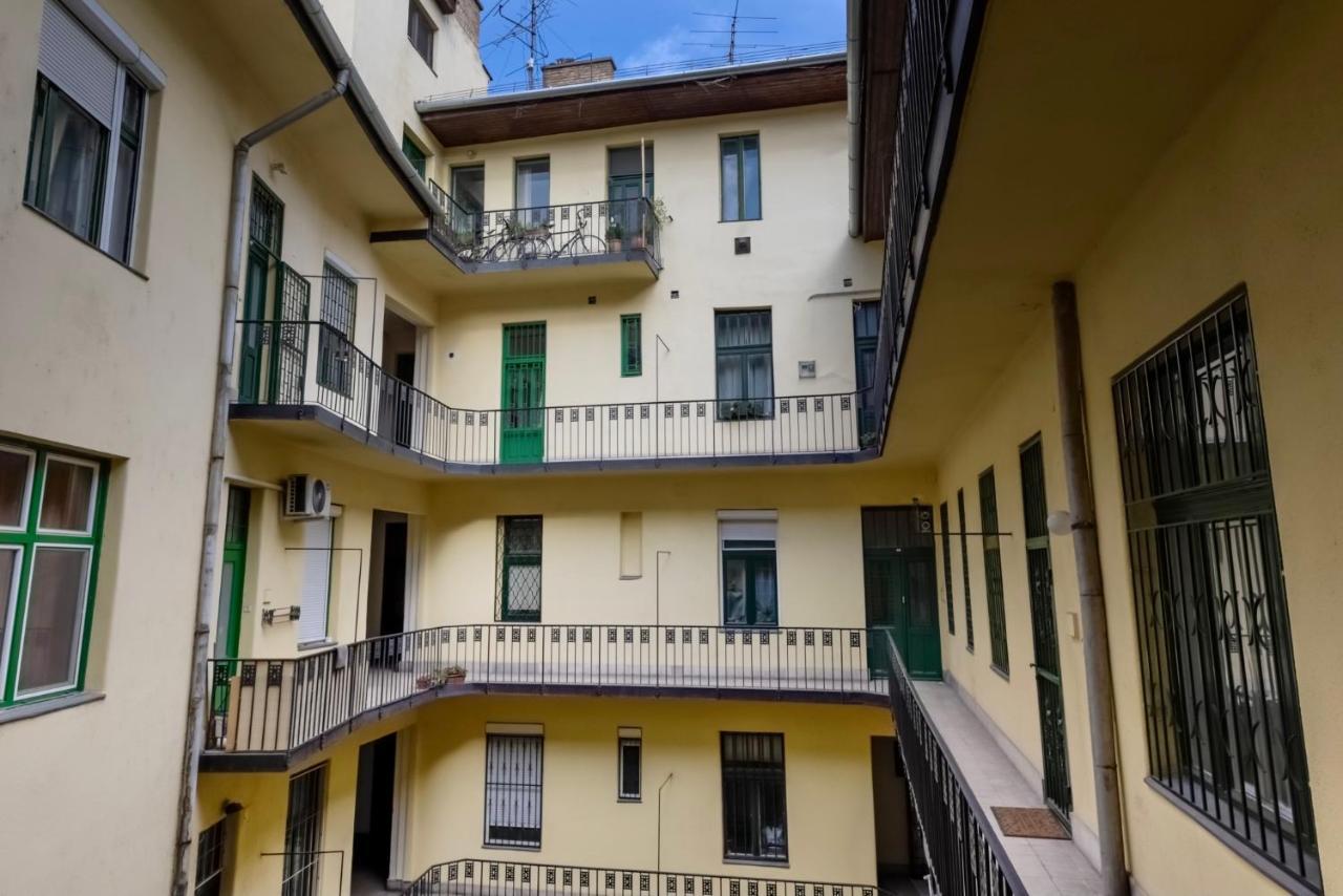 Corvina Apartment Budapest With Free Private Parking Eksteriør bilde